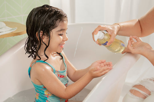 2025_STELATOPIA-CLEANSING-OIL-CAMPAIGN_PICTURES_LIFESTYLE_9_db9d68ae-e87e-474d-9188-7e071f7e2bc2 - Mustela Hong Kong - 1